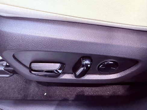 Used 2024 Lexus NX 250 FWD w/ Premium Package image 19