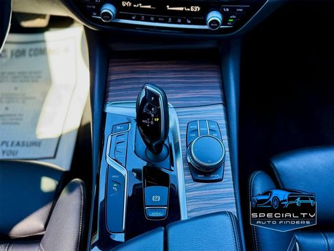 Used 2018 BMW 530e image 26