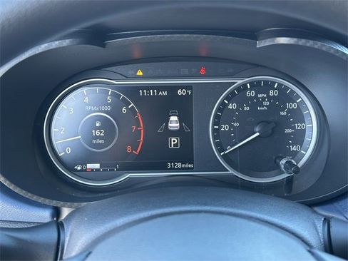 Used 2025 Nissan Versa SV w/ Trunk Package image 27