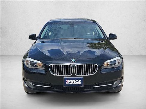 Used 2011 BMW 528i Sedan RWD image 2