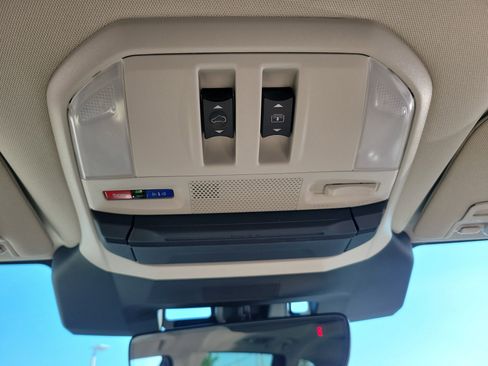 Certified 2025 Subaru Ascent Limited image 22