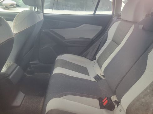 Used 2019 Subaru Crosstrek 2.0i Premium image 8