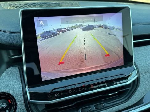 Used 2022 Jeep Compass Latitude w/ Sun and Sound Group image 22