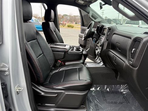 Used 2019 Chevrolet Silverado 1500 Custom Trail Boss w/ Custom Convenience Package image 12