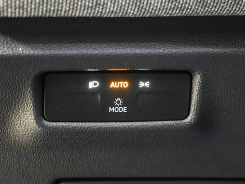 Used 2025 Volkswagen Tiguan S w/ 18" Wheel Package image 23