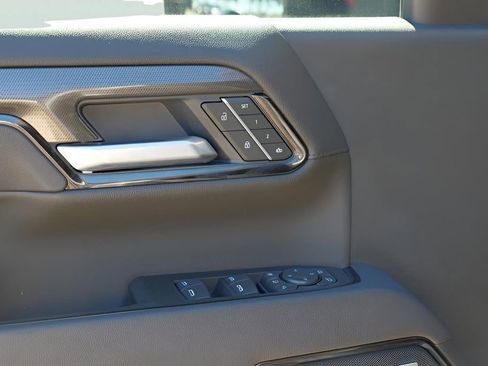 New 2025 GMC Sierra 2500 AT4 w/ AT4 Premium Plus Package image 19