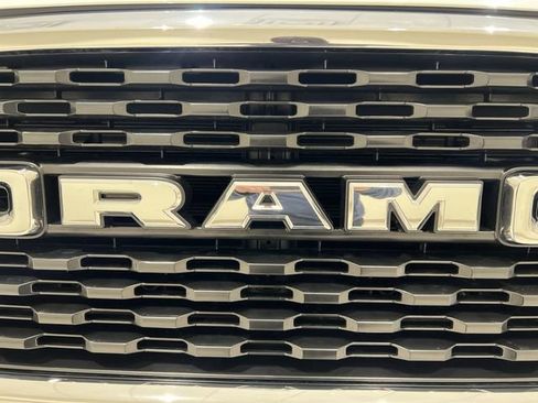 Used 2024 RAM 3500 Big Horn AWD/4WD image 27