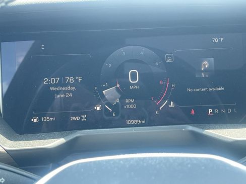 Used 2025 GMC Acadia Denali AWD/4WD image 21