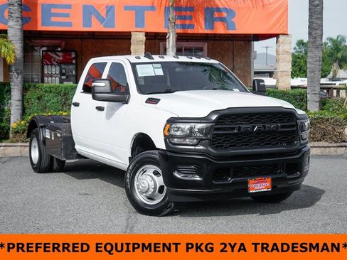 Used 2024 RAM 3500 Tradesman w/ Max Tow Package image 2