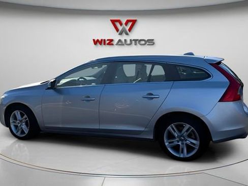Used 2015 Volvo V60 T5 Premier image 10