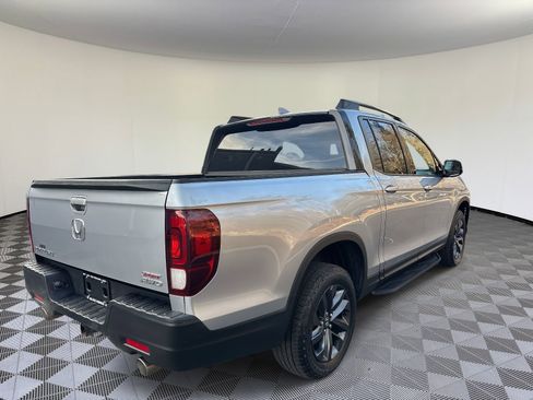 Used 2021 Honda Ridgeline Sport image 9