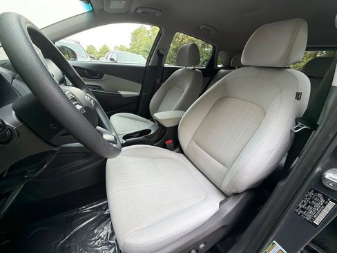 Certified 2023 Hyundai Kona SEL w/ Cargo Package AWD/4WD image 16