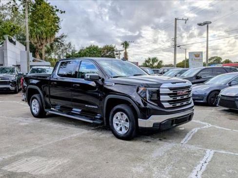 Used 2024 GMC Sierra 1500 SLE image 8