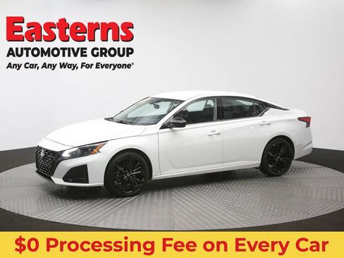 Used 2024 Nissan Altima 2.5 SR FWD image 57