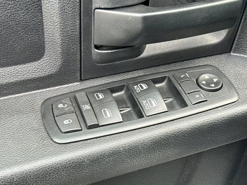 Used 2016 RAM 1500 Express AWD/4WD image 11