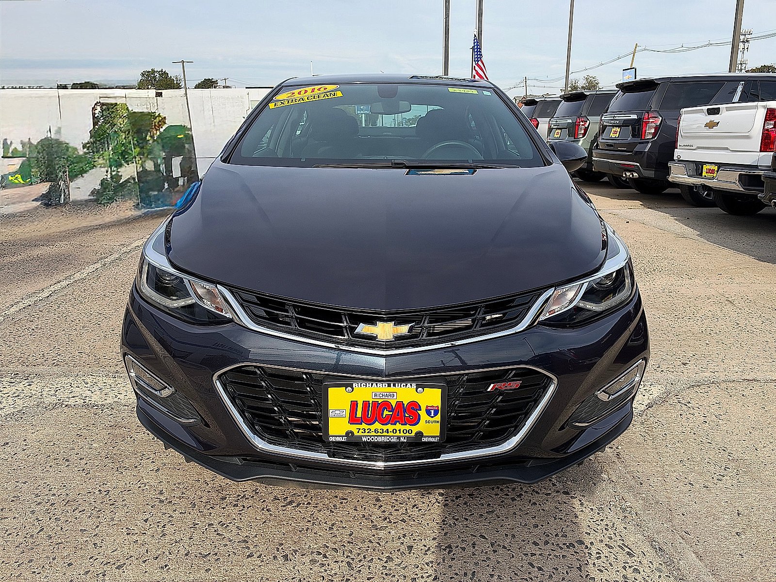 Used 2016 Chevrolet Cruze LT w/ Convenience Package FWD image 3