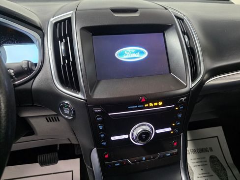 Used 2019 Ford Edge Titanium FWD image 12