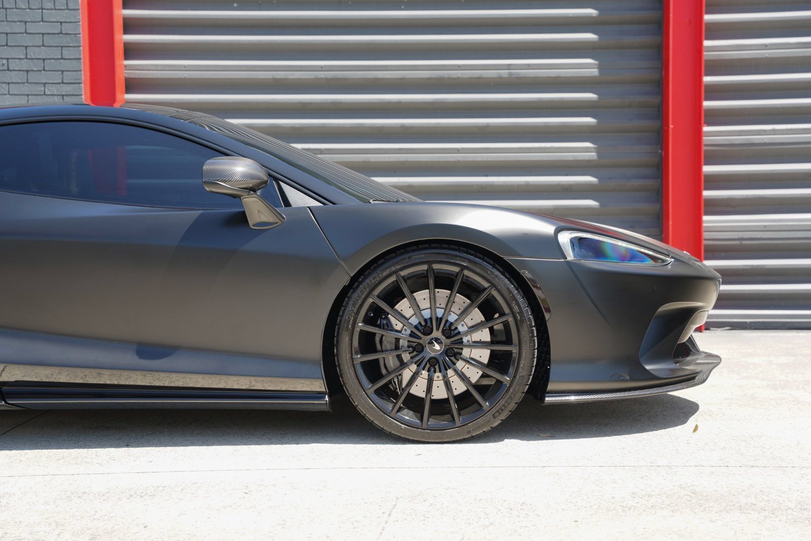 Used 2020 McLaren GT RWD image 4