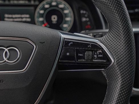 Certified 2022 Audi S6 Premium Plus image 13