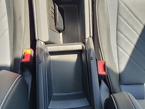 New 2026 Volkswagen Tiguan SE AWD/4WD image 40