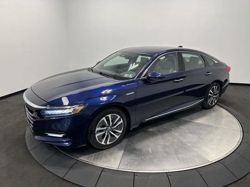 Used 2020 Honda Accord Touring image 4