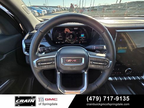 Used 2025 GMC Acadia Elevation AWD/4WD image 14