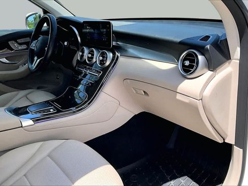Used 2021 Mercedes-Benz GLC 300 image 19