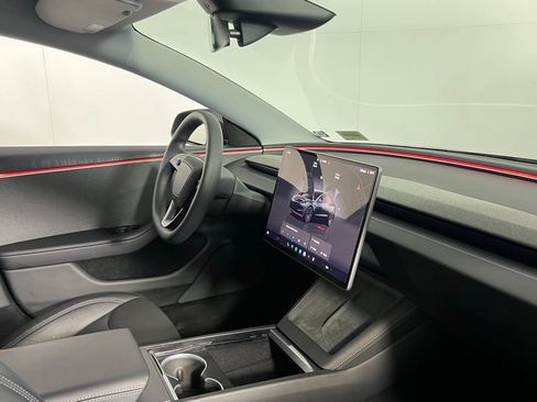 Used 2025 Tesla Model 3 Long Range image 29