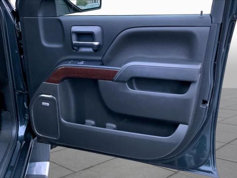 Used 2018 GMC Sierra 1500 SLT AWD/4WD image 22