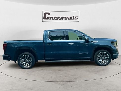 Used 2025 GMC Sierra 1500 Denali w/ Denali Reserve Package AWD/4WD image 6