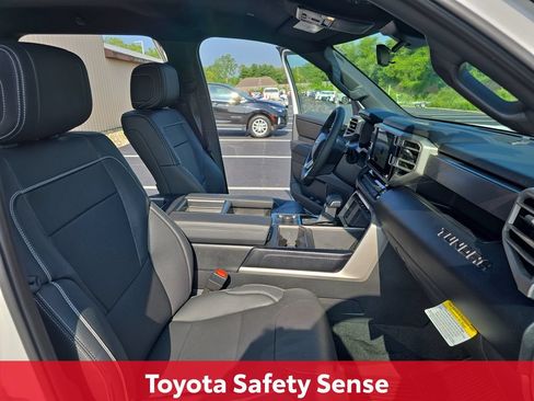 Certified 2026 Toyota Tundra SR5 w/ SR5 Premium Package AWD/4WD image 13