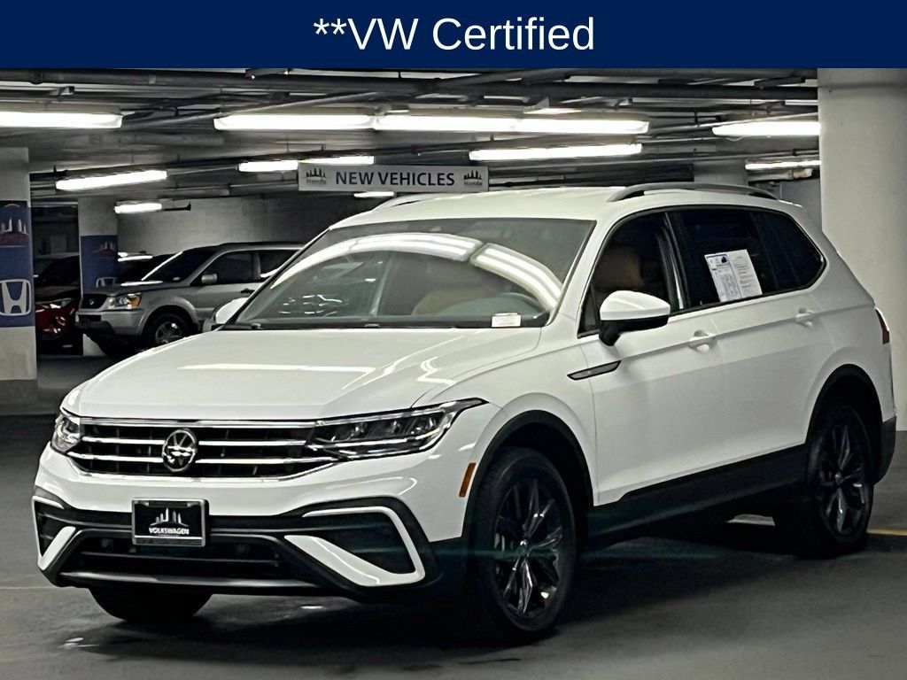 Used 2024 Volkswagen Tiguan SE FWD image 3
