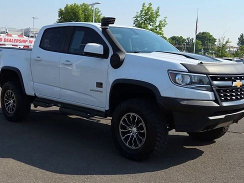 Used 2018 Chevrolet Colorado ZR2 AWD/4WD image 2