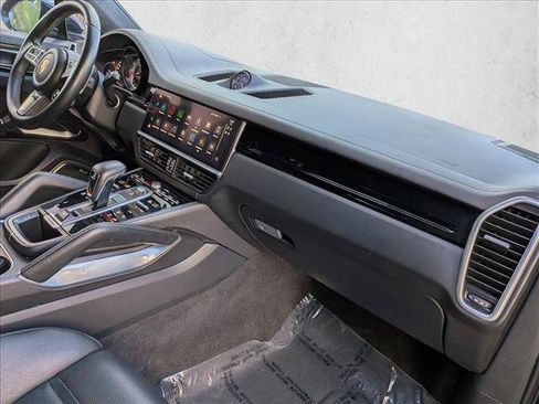 Used 2022 Porsche Cayenne Turbo AWD/4WD image 20