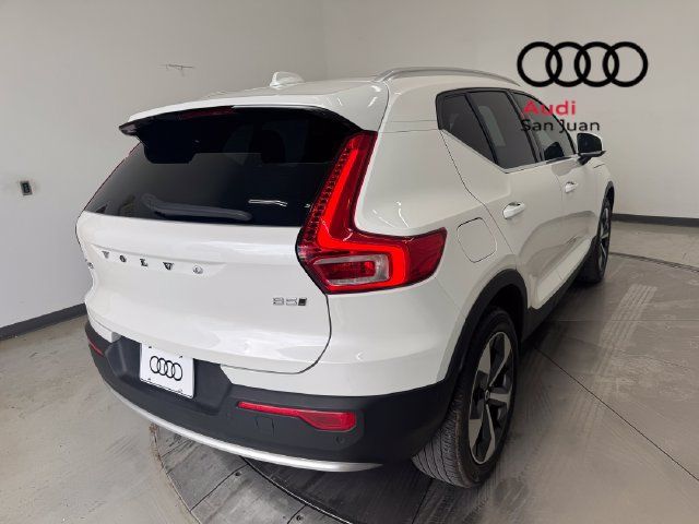 Used 2023 Volvo XC40 B5 Plus w/ Driver Assist Package AWD/4WD image 37