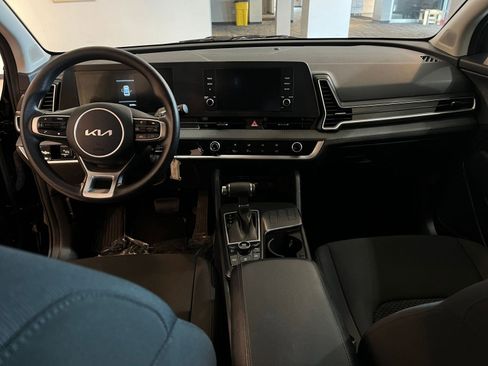 Used 2025 Kia Sportage LX image 33
