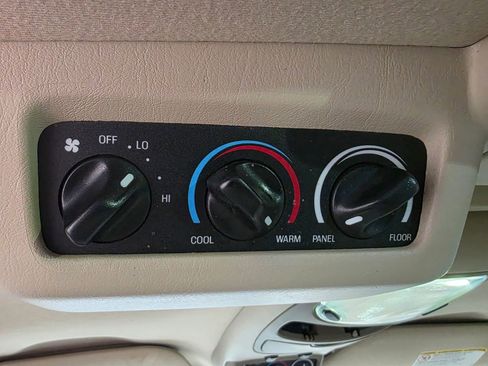 Used 2005 Ford Excursion Limited image 13