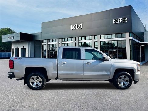 Used 2018 Chevrolet Silverado 1500 LT w/ All Star Edition image 9