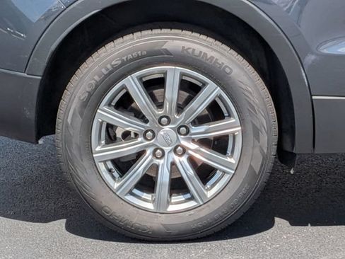 Used 2021 Cadillac XT4 Premium Luxury AWD/4WD image 9