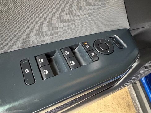 Used 2025 Kia K4 LXS image 19