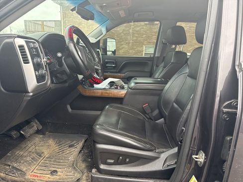 Used 2014 GMC Sierra 1500 SLT w/ SLT Preferred Package image 9