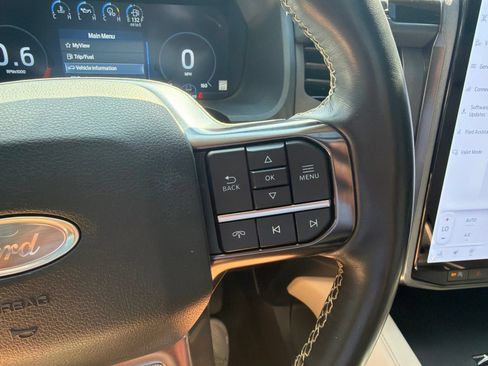 Used 2024 Ford Expedition Platinum AWD/4WD image 17
