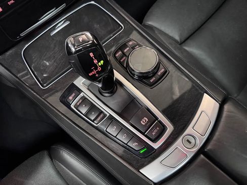 Used 2014 BMW 750Li xDrive 750Li xDrive Sedan 4D image 27