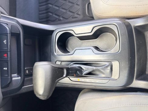 Used 2017 GMC Canyon 2WD Crew Cab w/ Convenience Package image 27