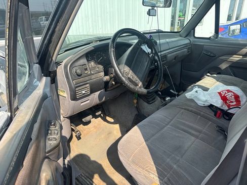 Used 1995 Ford F150 4x4 Regular Cab image 11