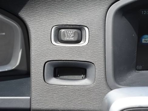 Used 2016 Volvo V60 T5 Premier FWD image 25