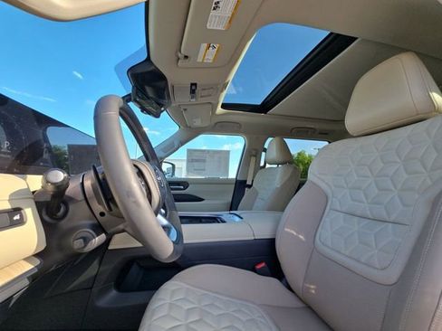 New 2026 Nissan Armada Platinum Reserve AWD/4WD image 7