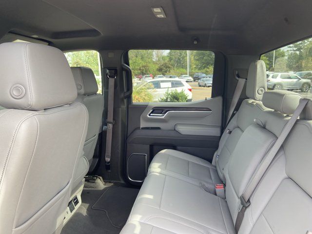 Used 2026 GMC Sierra 1500 SLT AWD/4WD image 13