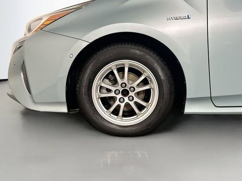 Used 2018 Toyota Prius Four Touring image 29