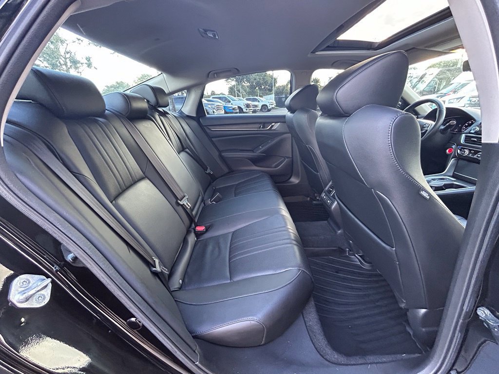 Used 2021 Honda Accord Touring image 32